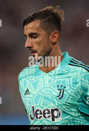 Turin, Italien, 14.. September 2022. Mattia Perin von Juventu während des UEFA Champions League-Spiels im Allianz-Stadion in Turin. Bildnachweis sollte lauten: Jonathan Moscrop / Sportimage Stockfoto