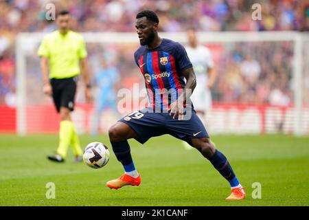 Barcelona, Spanien. 17. September 2022. Franck Kessie vom FC Barcelona während des La Liga-Spiels zwischen dem FC Barcelona und Elche CF spielte am 17. September 2022 im Camp Nou Stadium in Barcelona, Spanien. (Foto von Sergio Ruiz / PRESSIN) Quelle: PRESSINPHOTO SPORTS AGENCY/Alamy Live News Stockfoto