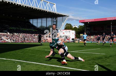 Chris Ashton von Leicester Tigers trifft beim Spiel der Gallagher Premiership im Mattioli Woods Welford Road Stadium, Leicester, ihren vierten Versuch. Bilddatum: Samstag, 17. September 2022. Stockfoto