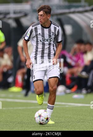 Vinovo, Italien, 14.. September 2022. Jonas Rouhi von Juventus während des Spiels der UEFA Youth League im Juventus Training Center, Turin. Bildnachweis sollte lauten: Jonathan Moscrop / Sportimage Stockfoto