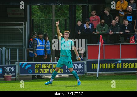 Josh Hawkes von Tranmere Rovers feiert das erste Tor seines Spielers während des Sky Bet League 2-Spiels zwischen Salford City und Tranmere Rovers in Moor Lane, Salford, am Samstag, 17.. September 2022. Stockfoto