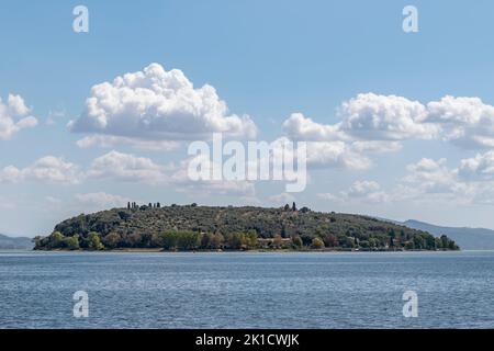 Isola Maggiore Insel des Trasimenischen Sees, von Tuoro sul Trasimeno aus gesehen, Perugia Italien Stockfoto