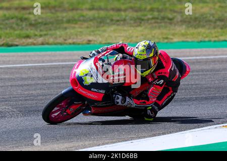 David Munoz aus Spanien vom BOE Motorsports Team mit KTM während des Moto3 Freifahrens des MotoGP Gran Premio Animoca Brands de Aragon auf dem Motorland Aragon Circuit in Alcaniz, Spanien. Stockfoto