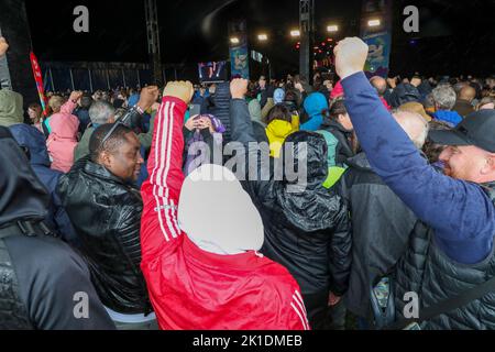 Die Abbildung zeigt die Solidaritätsveranstaltung 'ManiFiesta' der linksextremen Partei PVDA - PTB in Oostende, Samstag, 17. September 2022. BELGA FOTO NICOLAS MAETERLINCK Stockfoto