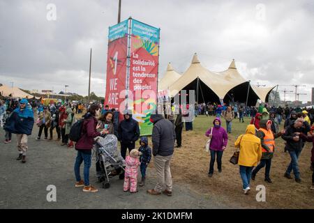 Die Abbildung zeigt die Solidaritätsveranstaltung 'ManiFiesta' der linksextremen Partei PVDA - PTB in Oostende, Samstag, 17. September 2022. BELGA FOTO NICOLAS MAETERLINCK Stockfoto