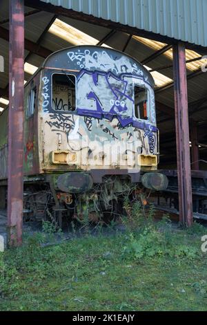 Verlassene Raliway-Kutschen am Bahnhof Hellifield in der Nähe von Skipton, Yorkshire Stockfoto