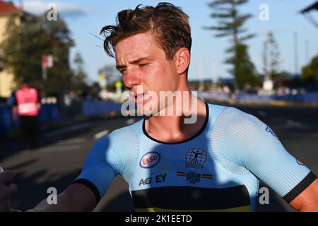 Wollongong, Australien. 18. September 2022. Der Belgier Remco Evenepoel im Ziel des Einzelzeitfahrens der Herren bei den UCI Road World Championships Cycling 2022 in Wollongong, Australien, Sonntag, 18. September 2022. Die Worlds finden vom 18. Bis 25. September statt. BELGA FOTO DIRK WAEM Quelle: Belga Nachrichtenagentur/Alamy Live News Stockfoto