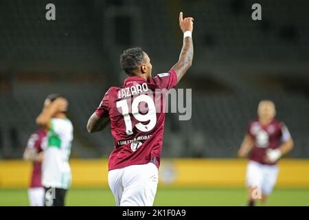 Turin, Italien. 17. September 2022. Valentino Lazaro (FC Turin) feiert das Tor während des Spiels des FC Turin gegen US Sassuolo, italienische Fußballserie A in Turin, Italien, September 17 2022 Quelle: Independent Photo Agency/Alamy Live News Stockfoto