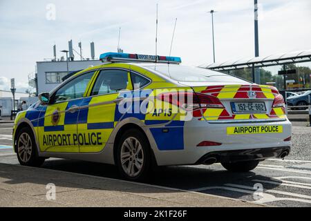 Flughafenpolizei Embleme in Shannon Irland, Emblem Polizei auf Flughafen, Shannon, Irland, 17,09,2022 Stockfoto