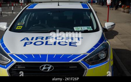 Flughafenpolizei Embleme in Shannon Irland, Emblem Polizei auf Flughafen, Shannon, Irland, 17,09,2022 Stockfoto