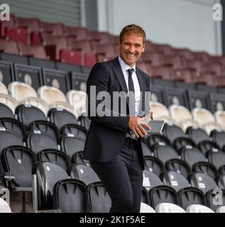 Paisley, Schottland, Großbritannien. 18.. September 2022; St Mirren Park, Paisley, Renfrewshire, Schottland; Scottish Premier League Football, St Mirren gegen Celtic; Stiliyan Petrov Credit: Action Plus Sports Images/Alamy Live News Stockfoto