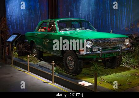 MOSKAU, RUSSLAND - 17. AUGUST 2022: Sowjetischer Allradantrieb 'Wolga' GAZ-24-95. Diese Kopie wurde für Jagdausflüge des Leiters der UdSSR L.I. verwendet Brez Stockfoto