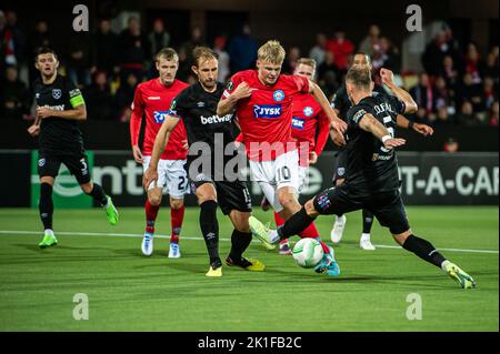 Silkeborg, Dänemark. 15., September 2022. Soren Tengstedt (10) aus Silkeborg, WENN er während des UEFA Europa Conference League-Spiels zwischen Silkeborg IF und West Ham im JYSK Park in Silkeborg gesehen wurde. (Foto: Gonzales Photo - Morten Kjaer). Stockfoto