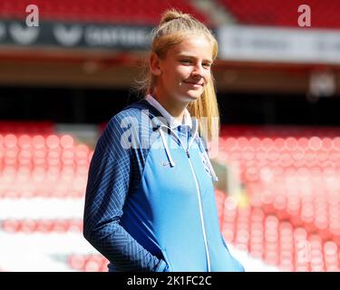 Charlton, Großbritannien. 18. September 2022. Lucy Jones vor dem Spiel der Fa Women's Super 2 League Chalrton Women gegen Birmingham City Women beim Oakwood VCD Athletic, Charlton, Großbritannien, 18.. September 2022 (Foto von Simon Bissett/News Images) Kredit: News Images LTD/Alamy Live News Stockfoto