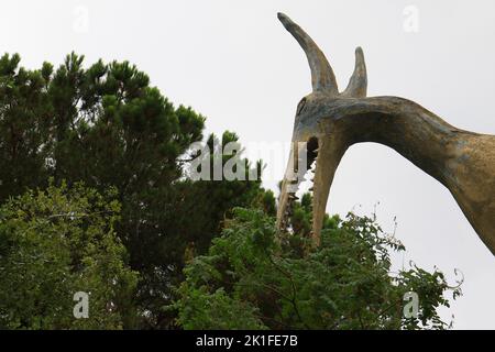 Ajaltoun, Libanon - 14. August 2022. Satue eines Pteranodon-Dinosauriers im Dino City Park in Ajaltoun, Libanon. Stockfoto