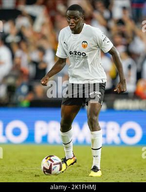 Mouctar Diakhaby von Valencia CF beim La Liga Spiel zwischen Valencia CF und RC Celta spielte am 17. September 2022 im Mestalla Stadion in Valencia, Spanien. (Foto von Enric Samper / PRESSIN) Stockfoto