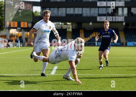 Richard Capstick von Exeter Chiefs versucht es beim Gallagher Premiership-Spiel Worcester Warriors gegen Exeter Chiefs im Sixways Stadium, Worcester, Großbritannien, 18.. September 2022 (Foto von Nick Browning/News Images) Stockfoto