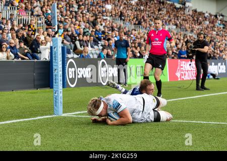 Richard Capstick von Exeter Chiefs erhält seinen zweiten Anlauf beim Gallagher Premiership-Spiel Worcester Warriors gegen Exeter Chiefs im Sixways Stadium, Worcester, Großbritannien, 18.. September 2022 (Foto von Nick Browning/News Images) Stockfoto