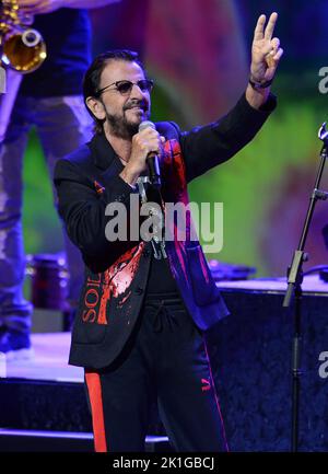 Hollywood, Florida, USA. 17. September 2022. Ringo Starr und seine All Starr Band treten am 17. September 2022 im Hard Rock Live im Seminole Hard Rock Hotel & Casino in Hollywood, Florida, auf. Kredit: Mpi04/Media Punch/Alamy Live Nachrichten Stockfoto