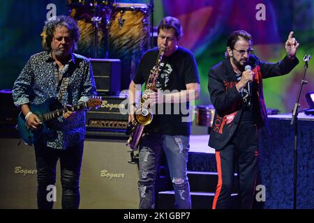 Hollywood, Florida, USA. 17. September 2022. Ringo Starr und seine All Starr Band treten am 17. September 2022 im Hard Rock Live im Seminole Hard Rock Hotel & Casino in Hollywood, Florida, auf. Kredit: Mpi04/Media Punch/Alamy Live Nachrichten Stockfoto