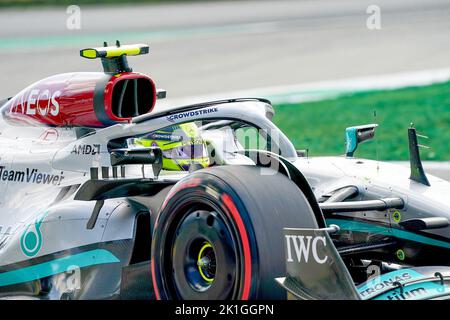 Lewis Hamilton (GBR) Mercedes W13 E Performance während des Formel 1 Grand Prix von Italien in Monza ITA, September 14 2022 Stockfoto