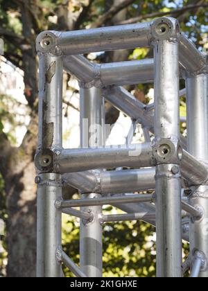 Geschweißte Aluminiumstruktur. Konzept von Engineering und Architektur Stockfoto