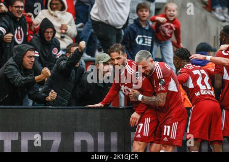 Philip Zinckernagel von Standard feiert sein Tor während eines Fußballmatches zwischen Standard de Liege und dem Club Brugge KV am Sonntag, 18. September 2022 in Lüttich, am 9. Tag der „Jupiler Pro League“ der ersten Division der belgischen Meisterschaft 2022-2023. BELGA FOTO BRUNO FAHY Stockfoto