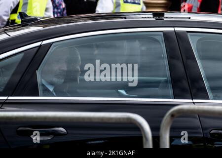 London, Großbritannien. 18. September 2022. König von Spanien, der VI., und die spanische Königin Letizia Ortiz Rocasolano haben gesehen, wie sie Westminster verlassen haben, nachdem sie der verstorbenen Königin Elizabeth II. In London Tribut zollt hatten. (Foto von Ximena Borrazas/SOPA Images/Sipa USA) Quelle: SIPA USA/Alamy Live News Stockfoto