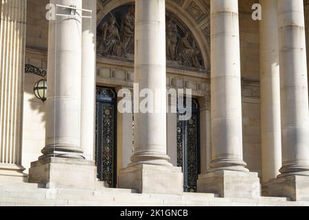 Eingang zum Rathaus von Leeds Stockfoto