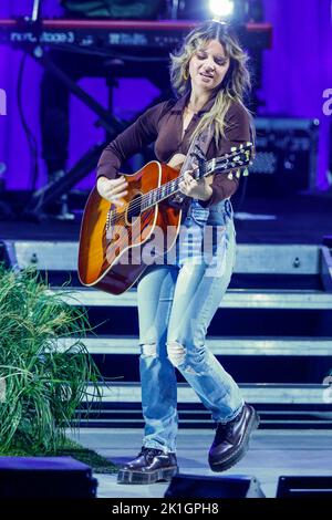 Maren Morris tritt am Samstag, 17. September 2022, im Greek Theatre in Berkeley, Kalifornien, auf. Foto: Christopher Victorio/imageSPACE/Sipa USA Stockfoto