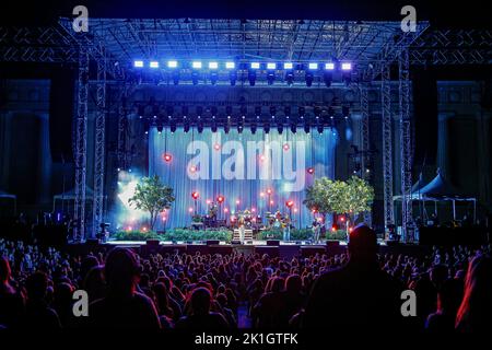 Maren Morris tritt am Samstag, 17. September 2022, im Greek Theatre in Berkeley, Kalifornien, auf. Foto: Christopher Victorio/imageSPACE/Sipa USA Stockfoto