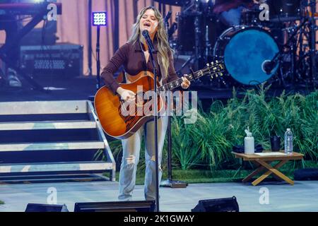 Maren Morris tritt am Samstag, 17. September 2022, im Greek Theatre in Berkeley, Kalifornien, auf. Foto: Christopher Victorio/imageSPACE/Sipa USA Credit: SIPA USA/Alamy Live News Stockfoto