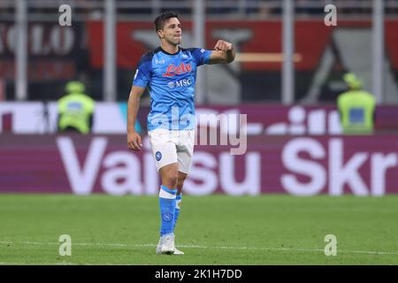 Mailand, Italien, 18.. September 2022. Giovanni Simeone von SSC Napoli feiert nach dem Tor, um der Seite eine 2-1 Führung während der Serie Ein Spiel bei Giuseppe Meazza, Mailand zu geben. Bildnachweis sollte lauten: Jonathan Moscrop / Sportimage Kredit: Sportimage/Alamy Live News Stockfoto