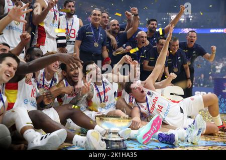 Spanien ist Europameister 2022 Spanien vs Frankreich FIBA EuroBasket 2022 Goldmedaillen-Spiel Endspiel 18.09.2022 Mercedes Benz Arena Berlin © diebilderwelt / Alamy Stock Stockfoto