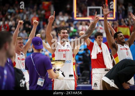 Spanien ist Europameister 2022 Willy Hernan Gomez 14 von Spanien Spanien gegen Frankreich FIBA EuroBasket 2022 Goldmedaillen-Finale 18.09.2022 Mercedes Benz Arena Berlin © diebilderwelt / Alamy Stock Stockfoto