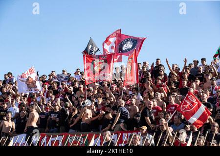 Monza, Italien. 18. September 2022. Italienische Serie A Fußball-Meisterschaft. Monza gegen Juventus 1-0. Unterstützer Monza.- Foto Copyright: Cristiano BARNI/ATP images Credit: SPP Sport Press Photo. /Alamy Live News Stockfoto