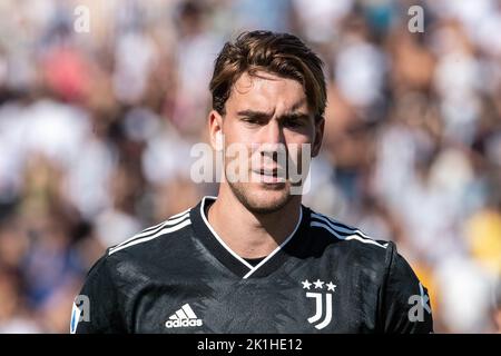 Monza, Italien. 18. September 2022. Italienische Serie A Fußball-Meisterschaft. Monza gegen Juventus 1-0. Dusan Vlahovic, Juventus.- Foto Copyright: Cristiano BARNI/ATP images Credit: SPP Sport Press Photo. /Alamy Live News Stockfoto