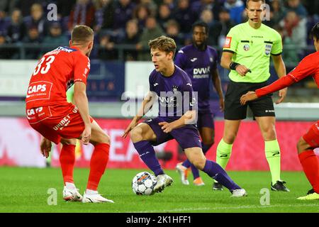 Anderlecht, Belgien. 18. September 2022. Anderlechts Yari Verschaeren, aufgenommen während eines Fußballschlages zwischen RSCA Anderlecht und KV Kortrijk, Sonntag, 18. September 2022 in Anderlecht, am 9. Tag der ersten Division der belgischen Meisterschaft 2022-2023 in der 'Jupiler Pro League'. BELGA FOTO DAVID PINTENS Kredit: Belga Nachrichtenagentur/Alamy Live News Stockfoto