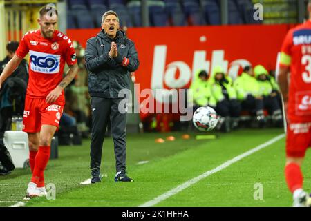 Anderlecht, Belgien. 18. September 2022. Anderlecht-Cheftrainer Felice Mazzu während eines Fußballschlages zwischen RSCA Anderlecht und KV Kortrijk, Sonntag, 18. September 2022 in Anderlecht, am 9. Tag der „Jupiler Pro League“ der ersten Division der belgischen Meisterschaft 2022-2023. BELGA FOTO DAVID PINTENS Kredit: Belga Nachrichtenagentur/Alamy Live News Stockfoto