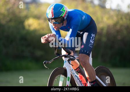 Filippo Ganna aus Italien fährt bei den UCI Road Cycling World Championships 2022 auf den siebten Platz im Einzelzeitfahren der Männer. Stockfoto