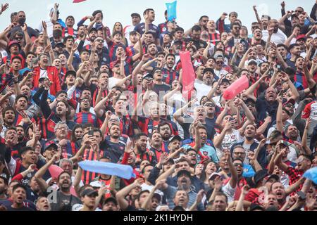 Buenos Aires, Argentinien. 18. September 2022. San Lorenzo Fans gesehen während eines Spiels zwischen San Lorenzo und River Plate als Teil der Liga Profesional de Futbol 2022 im Pedro Bidegain Stadion. (Endergebnis: San Lorenzo 0:1 River Plate) Credit: SOPA Images Limited/Alamy Live News Stockfoto