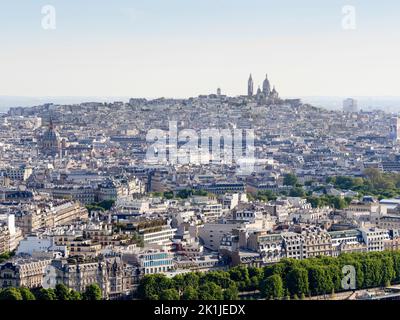 18. Arrondissement von Paris, Montmartre und die Basilika Sacré-Cœur. Stockfoto