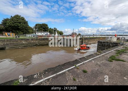 Hafenlotsenboot, Lydney Harbour, Lydney, Gloucestershire, GL15 4er Stockfoto