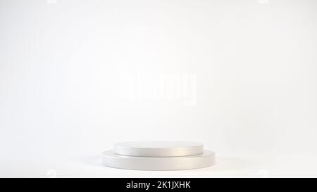 Leeres graues Podium- oder Podest-Display auf weißem Hintergrund mit Zylinderstativ Concept 3D-Rendering. Stockfoto