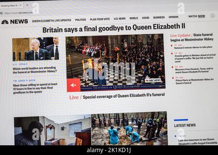 Die NBC News Webseite während der Beerdigung von Königin Elizabeth II. In London am 19.. September 2022. Stockfoto