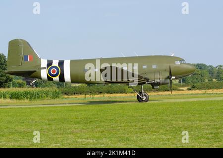 Douglas DC-3, C-47, Dakota, KP220, G-ANAF, The Victory Show, Foxlands Farm, Cosby, Leicestershire, England, Stockfoto