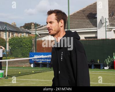 Andy Murray Überraschungsbesuch bei Rutherglen LTC Stockfoto