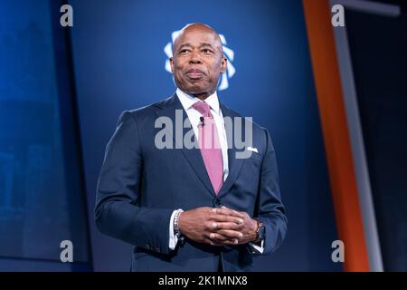 New York, New York, USA. 19. September 2022. Bürgermeister Eric Adams hält bei der Eröffnung des Concordia Annual Summit am Sheraton Times Square eine Keynote. (Bild: © Lev Radin/Pacific Press via ZUMA Press Wire) Stockfoto