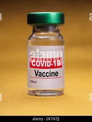 Fläschchen mit generischem Covid-Impfstoff Stockfoto