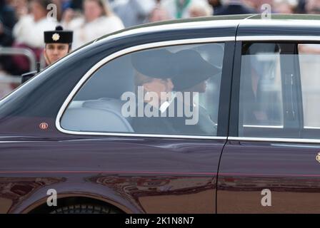 London, England, 19.. September 2022. Die Herzogin von Wessex fotografierte bei der Horse Guards Parade während der Prozession nach dem Staatsbegräbnis von Königin Elizabeth II., das in der Westminster Abbey stattfand. Bildnachweis sollte lauten: Paul Terry Stockfoto